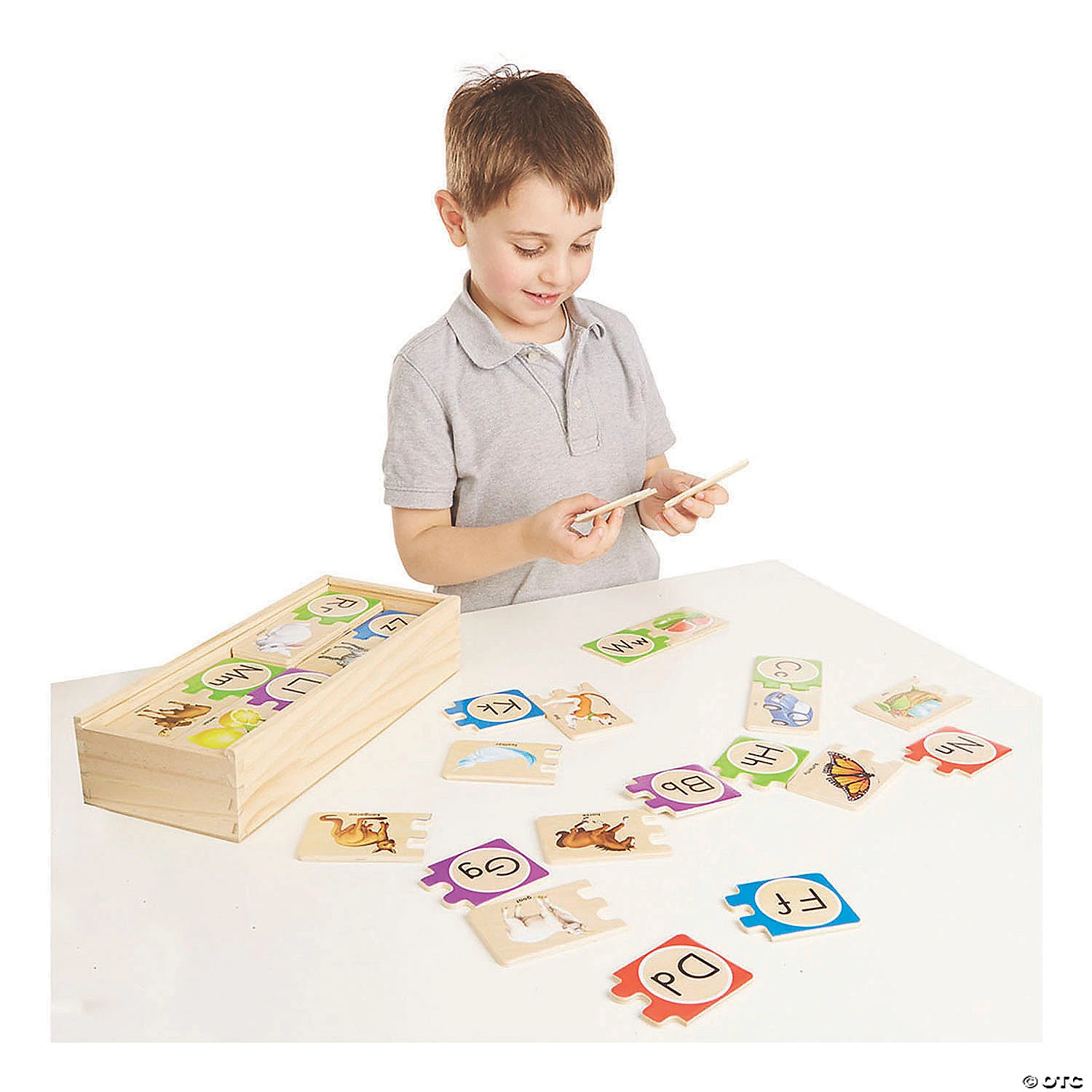 Melissa & Doug Shape Sorting Clock 3 Melissa & Doug Shape Sorting Clock - Image 3