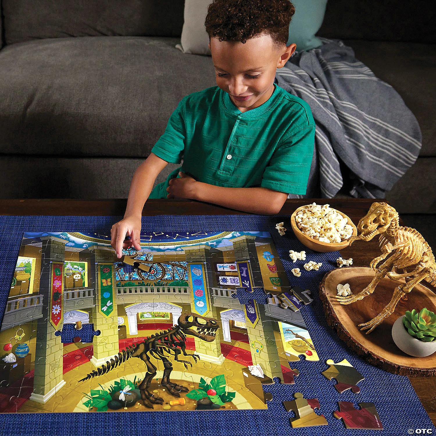 Museum At Midnight Seek And Find Glow Puzzle 2 Museum At Midnight Seek And Find Glow Puzzle - Image 2